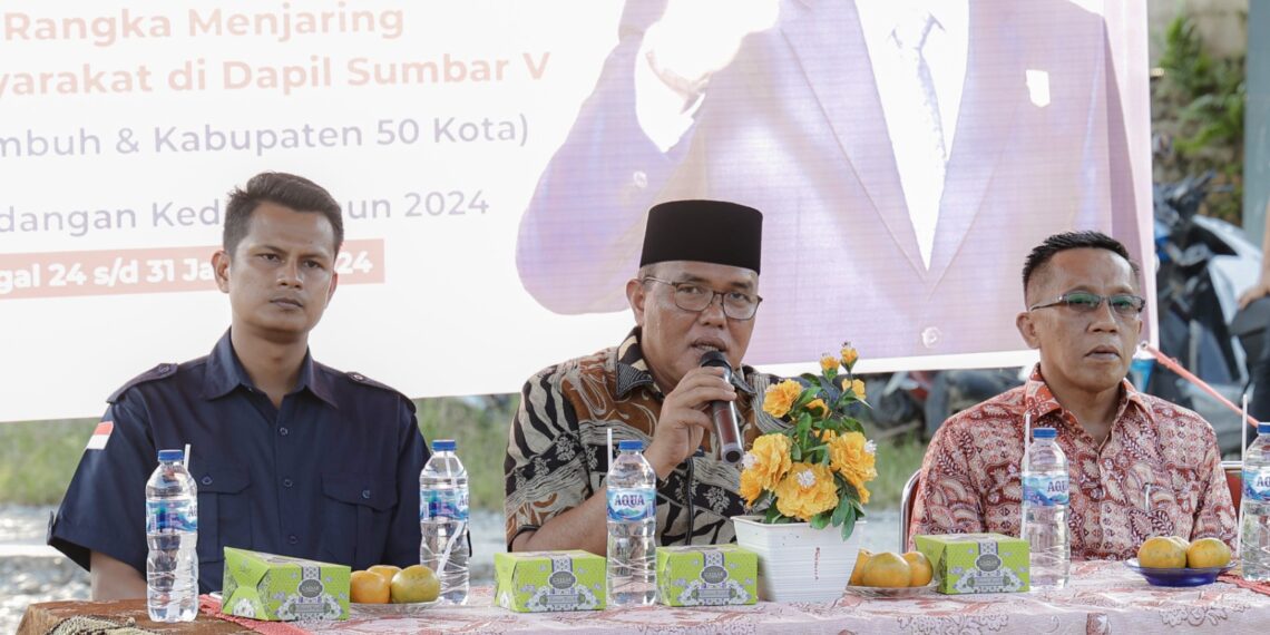 Reses Ketua DPRD Sumbar, Masyarakat Nagari Durian Tinggi Minta Perbaikan Jalan dan Traktor