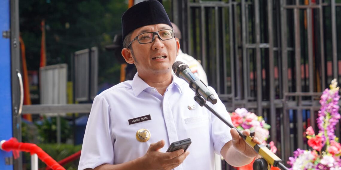 Walikota Padang Hendri Septa Ingatkan OPD Capai Target PAD
