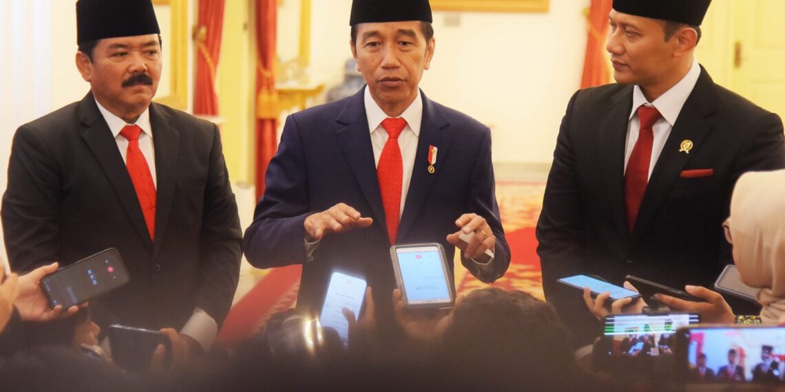 Presiden Jokowi Lantik Dua Menteri, AHY Sebagai Menteri ATR BPN