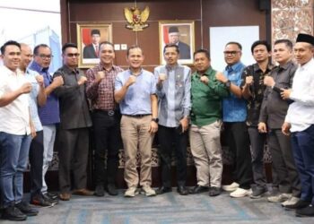 Sekretaris DPRD Sumbar Raflis Sambut Hangat Kunjungan Tim DPRD Kab. Solok Selatan