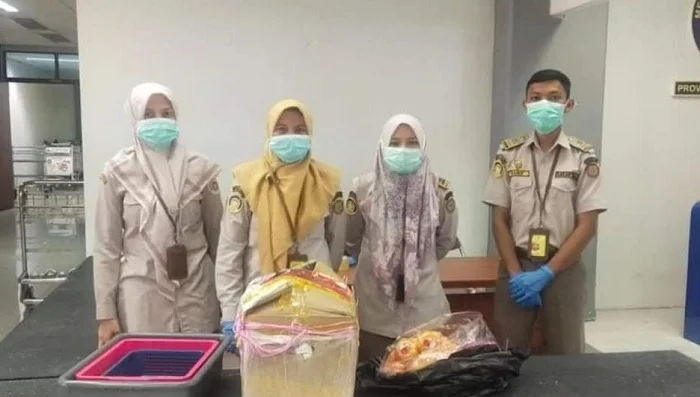 BKHIT Sumbar Gagalkan Penyelundupan 24 Kg Buah dari Malaysia