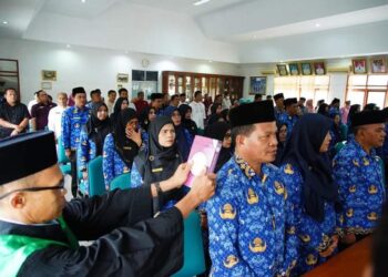 Bupati Tanah Datar Ingatkan Kepala Sekolah Hati-hati Mengelola Dana BOS