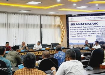 Tim Ahli DPRD Sumbar Harus Mampu Beri Masukan dan Pandangan yang Cerdas