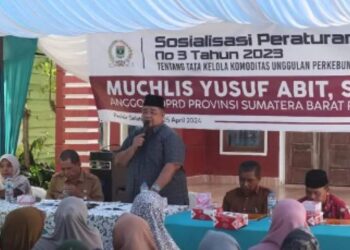 Mukhlis Yusuf Abit Sosialisasikan Perda di Koto Panai