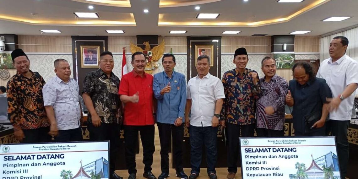 Komisi III DPRD Provinsi Kepri Kunjungi DPRD Sumbar, Konsultasi Terkait Insfratruktur
