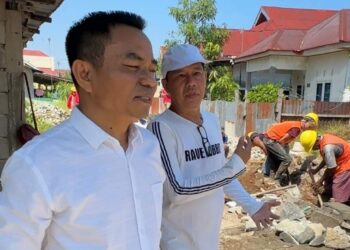 Lewat Dana Pokok Pikiran, Anggota DPRD Sumbar Hidayat Betonisasi Jalan Batavia Dadok Tunggul Hitam