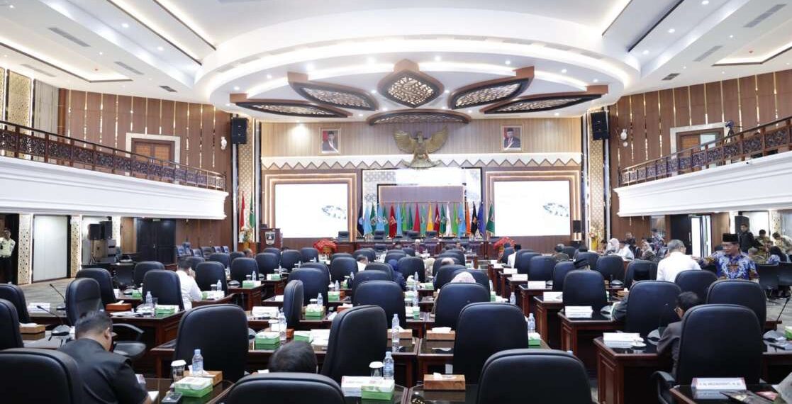 Anggota DPRD Sumbar Periode 2024-2029 Gelar Sidang Pertama