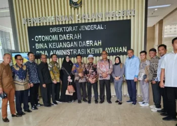 Tim Penyusun Renja Bamus DPRD Sumbar Konsultasi ke Kemendagri