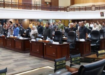 Fraksi-fraksi di DPRD Sumbar Beri Saran Optimalkan Pendapatan Daerah