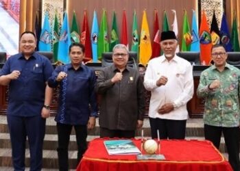 APBD Sumbar 2025 Ditetapkan 6,4 Triliun Rupiah