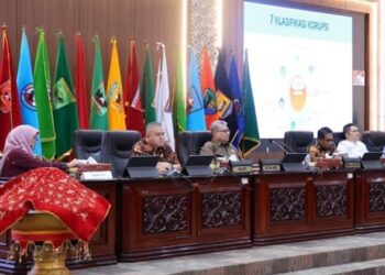 Pimpinan dan Anggota DPRD Sumbar Ikuti Sosialisasi Program KPK