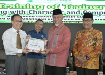 Gubernur Sumbar Buka Kegiatan Training Kemampuan Mengajar Guru