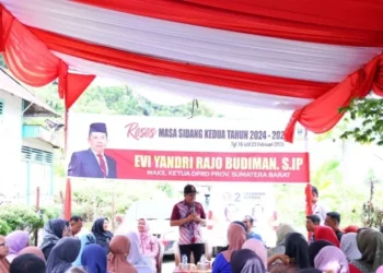 Reses Di Tiga Tempat, Wakil Ketua DPRD Sumbar Evi Yandri Jaring Banyak Aspirasi