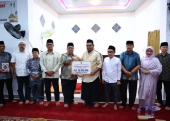 Ketua DPRD Sumbar Muhidi Safari Ramadan Pertama di Masjid Al-Ikhlas Batipuh Panjang