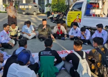 Soroti Kinerja Prabowo Gibran, Kammi Sumbar Gelar Aksi di DPRD Sumbar