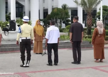 Perkuat Etos Kerja, Sekretariat DPRD Sumbar Gelar Apel Pagi