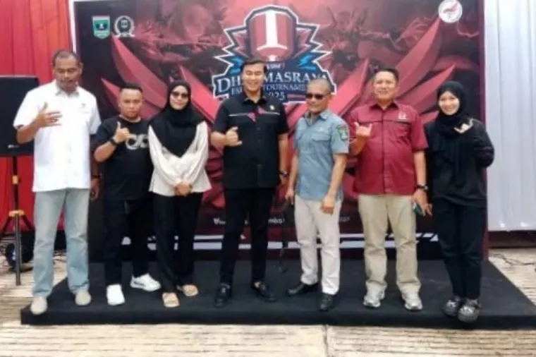 Anggota DPRD Sumbar, Sutan Varel Oriano Buka Turnamen Mobile Legend