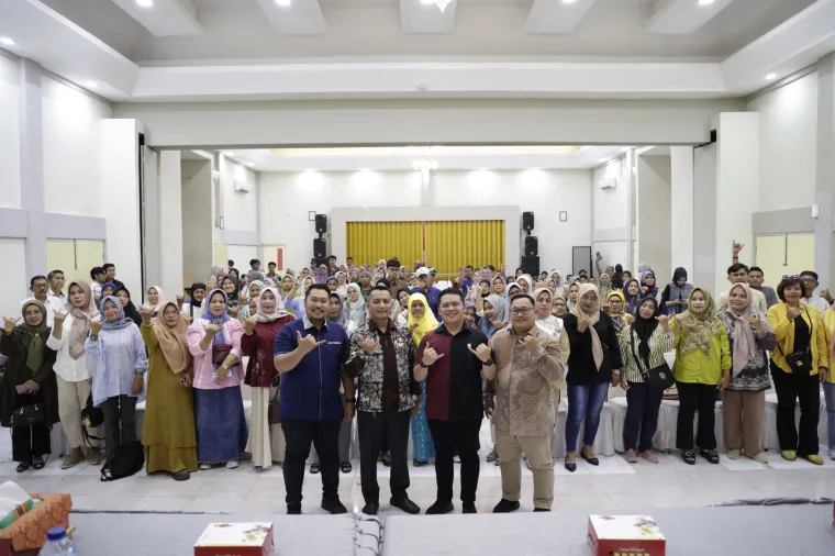 Sosialisasi Perda, Iqra Chissa Dorong UMKM Kota Padang Naik Kelas