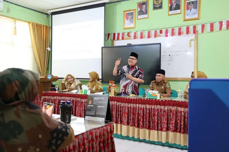 Ketua DPRD Sumbar Dorong Minat Literasi di Sekolah
