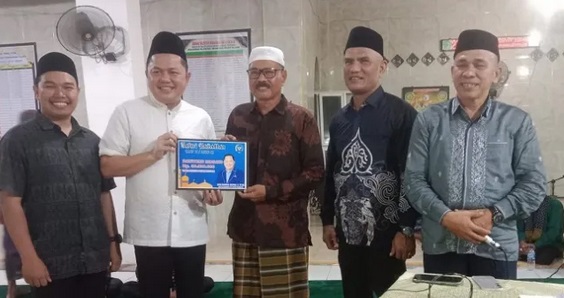 Ketua Komisi IV DPRD Sumbar Safari Ramadan di Nagari Talaok