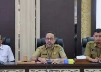 Sekretaris DPRD Sumbar Gelar Rapat dengan Tim Ahli