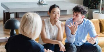 Bagaimana Pengalaman Masa Kecil yang Membuat Seseorang Tumbuh Menjadi Sosok yang Mudah Dipengaruhi dan Dimanfaatkan