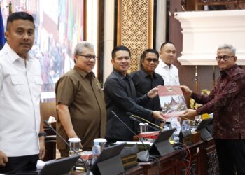 DPRD Sumbar Jawab Tanggapan Gubernur Terhadap Dua Ranperda