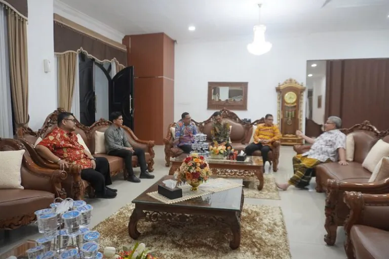 KPID Sumbar Audensi dengan Muhidi, Ungkapkan Regulasi Penyiaran Daerah yang Masih Mandek